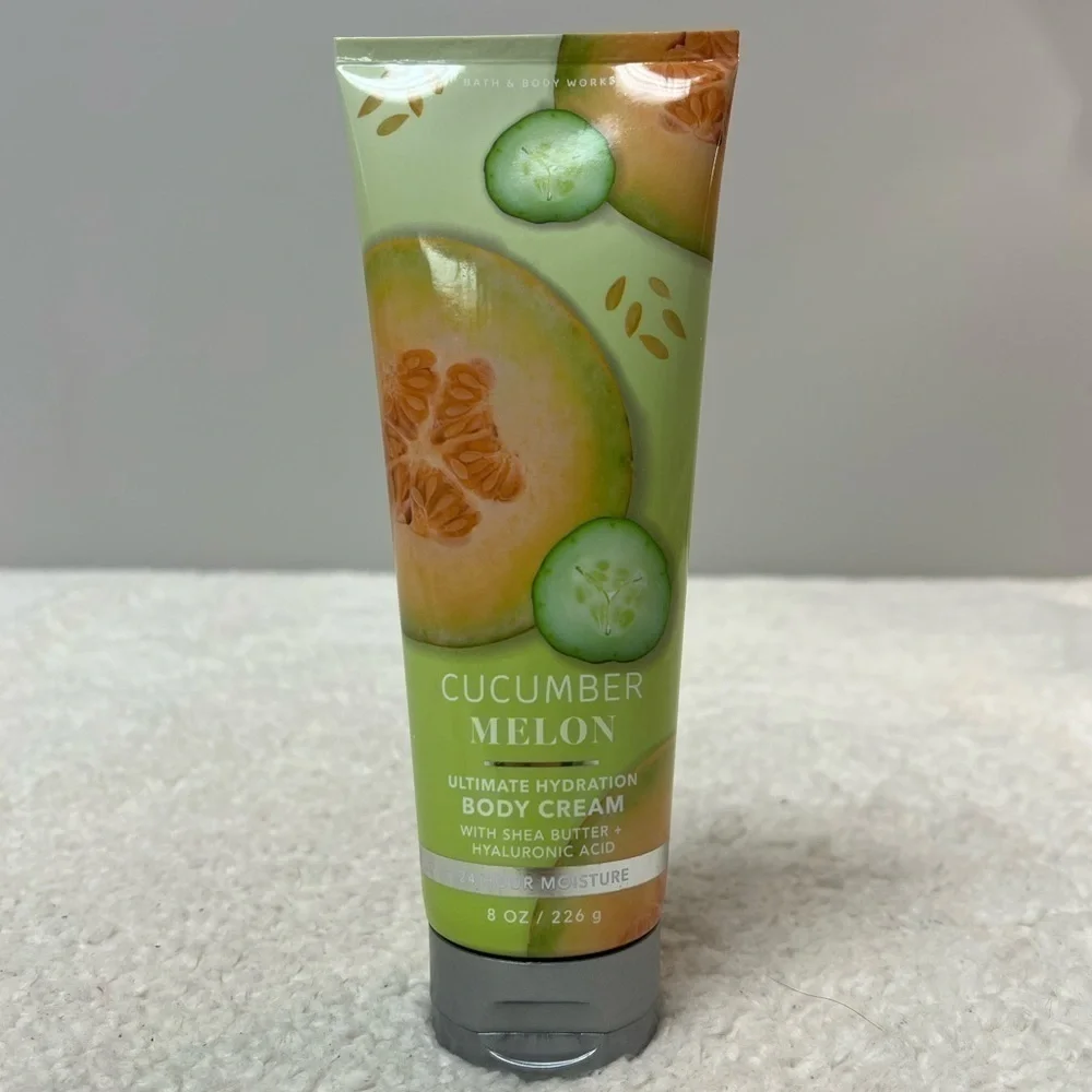Bath & Body Works "Cucumber Melon" Body Creme, Scrub & Mist Gift Bundle - Picture 8 of 10